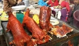 烤全羊原料爆料视频播放,原料曝光，烹饪过程大公开！