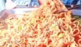 吃火鸡面爆料视频